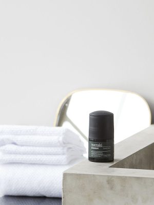Feel fresh and comfortable all day with this antiperspirant deodorant