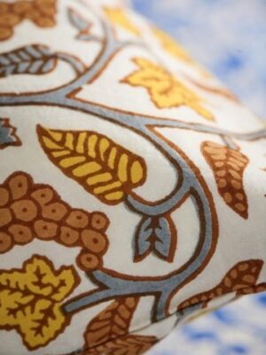 Ib Laursen Pudebetræk hvid m/grå/gule/orange vinranker