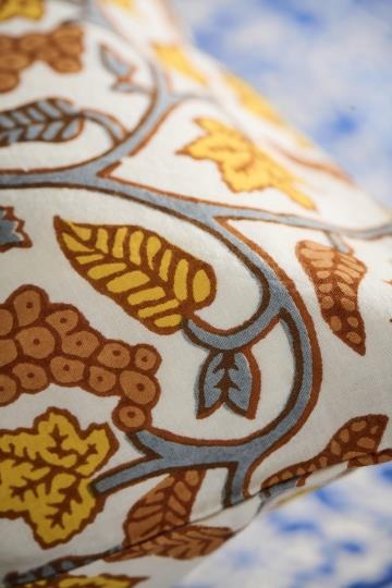 Ib Laursen Pudebetræk hvid m/grå/gule/orange vinranker